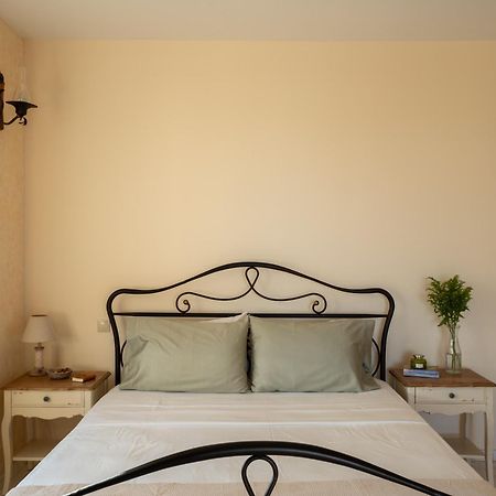 Villa Ydria Chavriáta Екстериор снимка