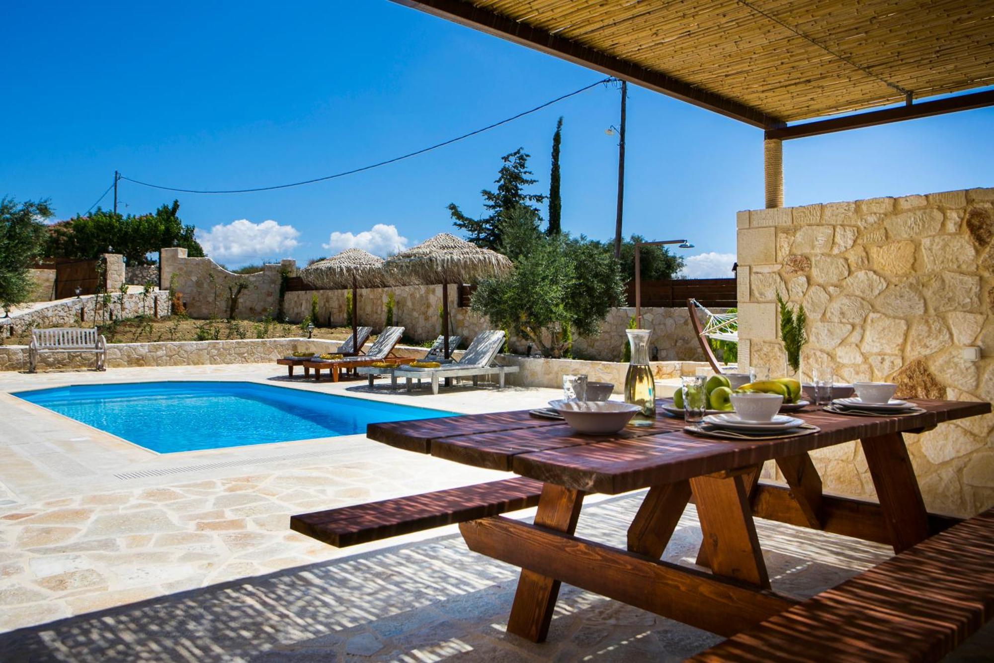 Villa Ydria Chavriáta Екстериор снимка